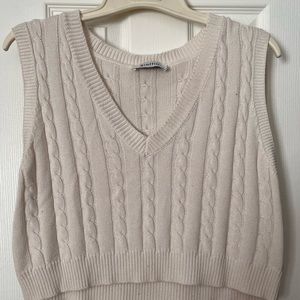 Sweater vest